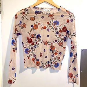 Mesh top with flowers 🌸